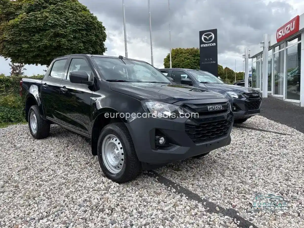 Double Cab 4X4 L A/T MY2025