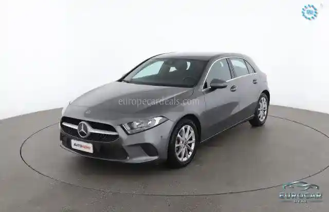 Mercedes-Benz A 220