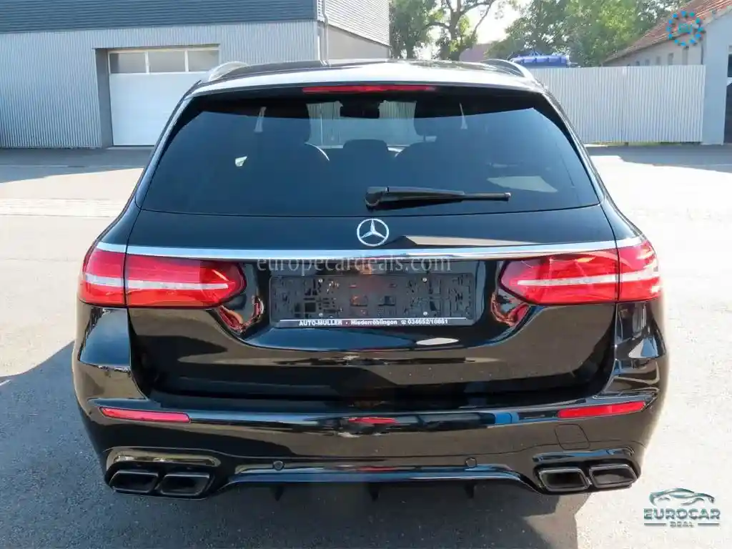 Mercedes-Benz E 63 AMG