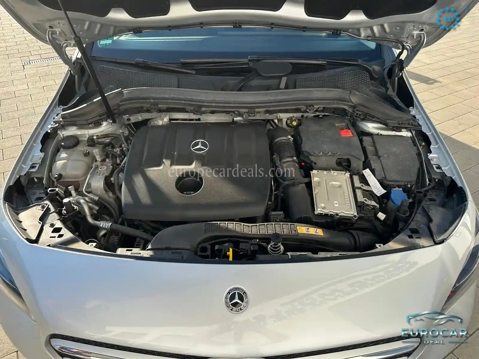 Mercedes-Benz B 180