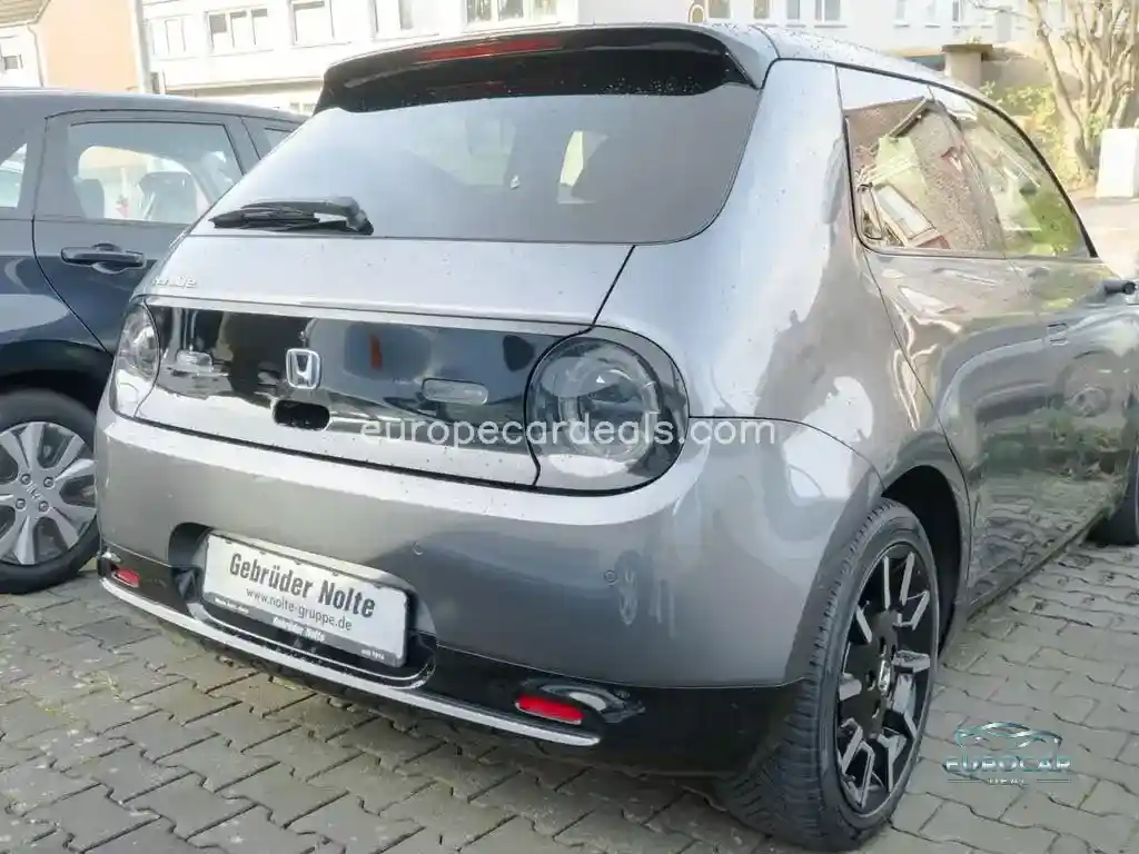 Honda e