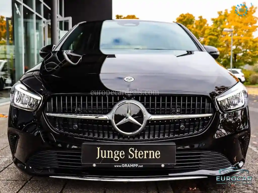 Mercedes-Benz B 180