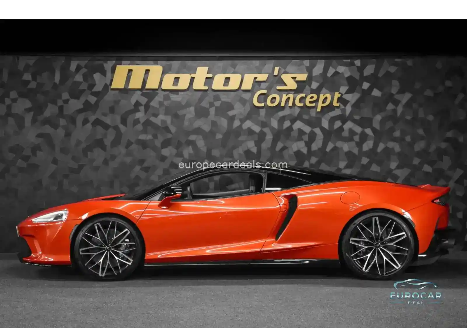 McLaren GT