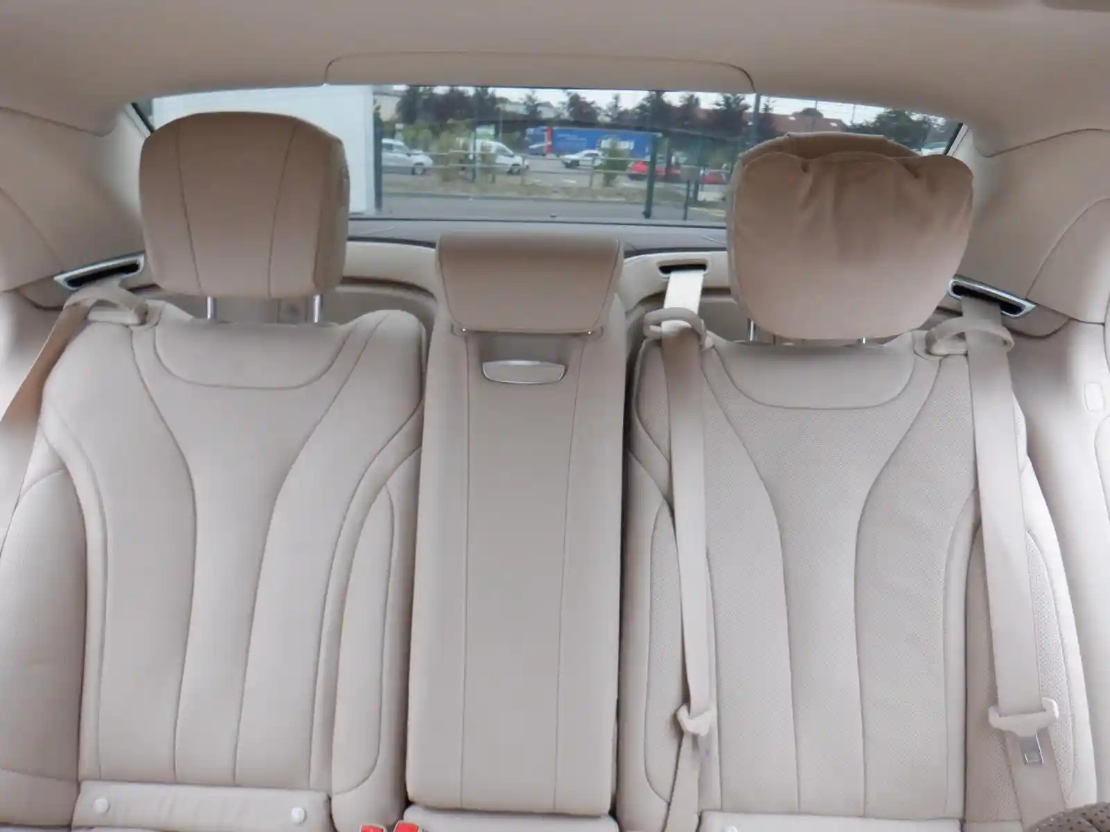 Mercedes-Benz S 560