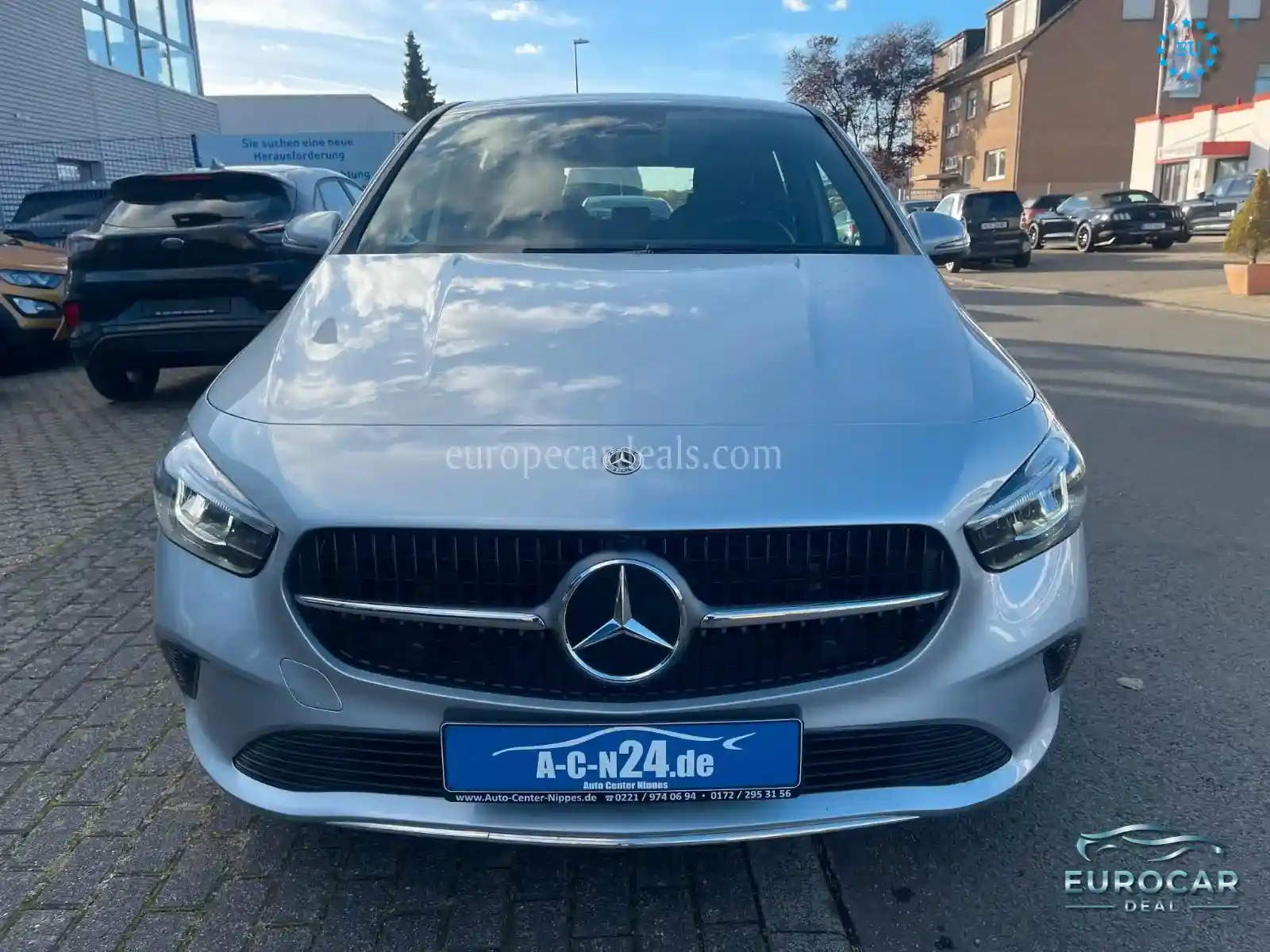 Mercedes-Benz B 180