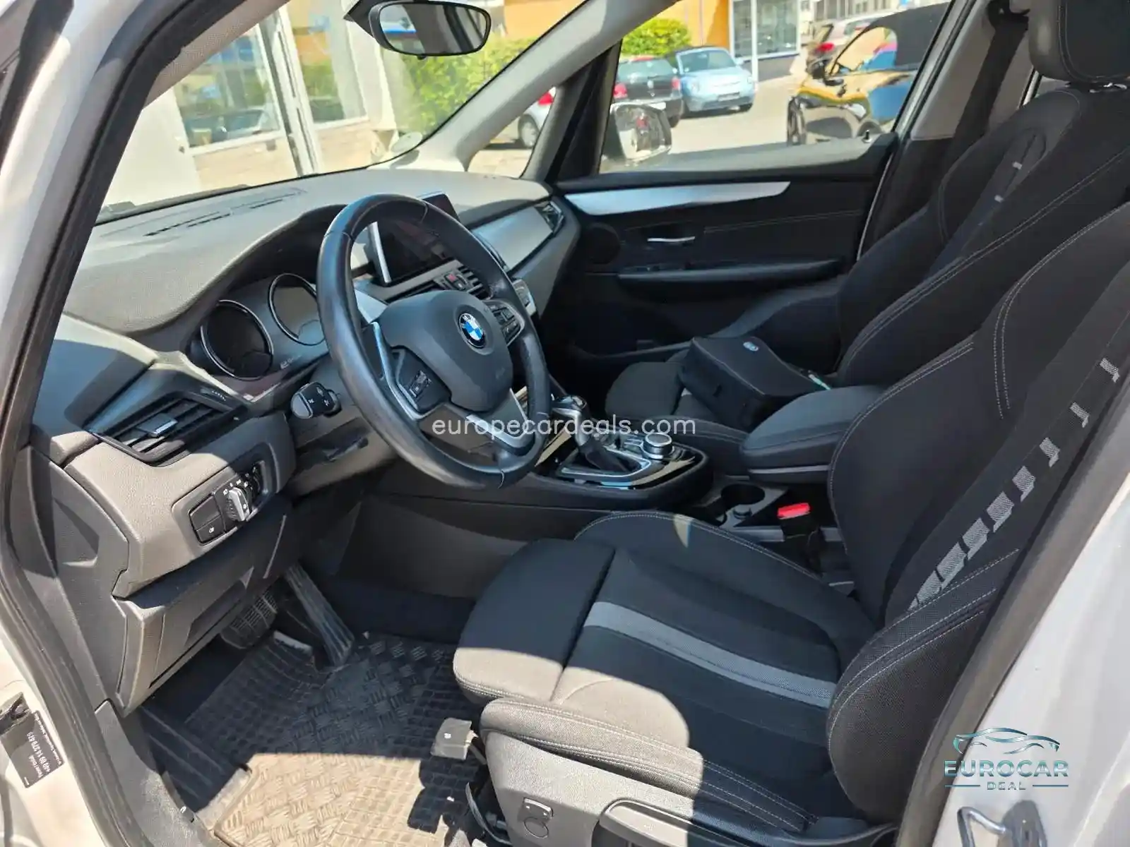 BMW 225