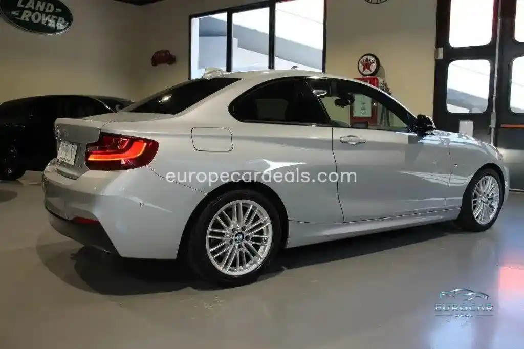 BMW 220