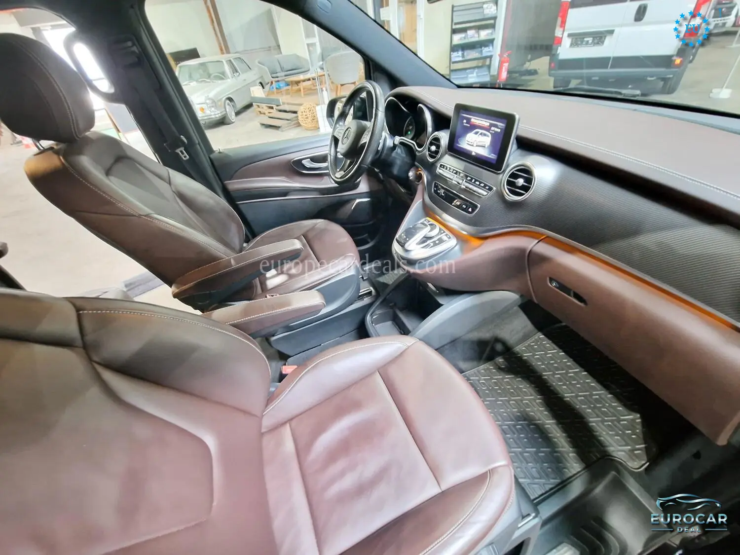 Mercedes-Benz V 220