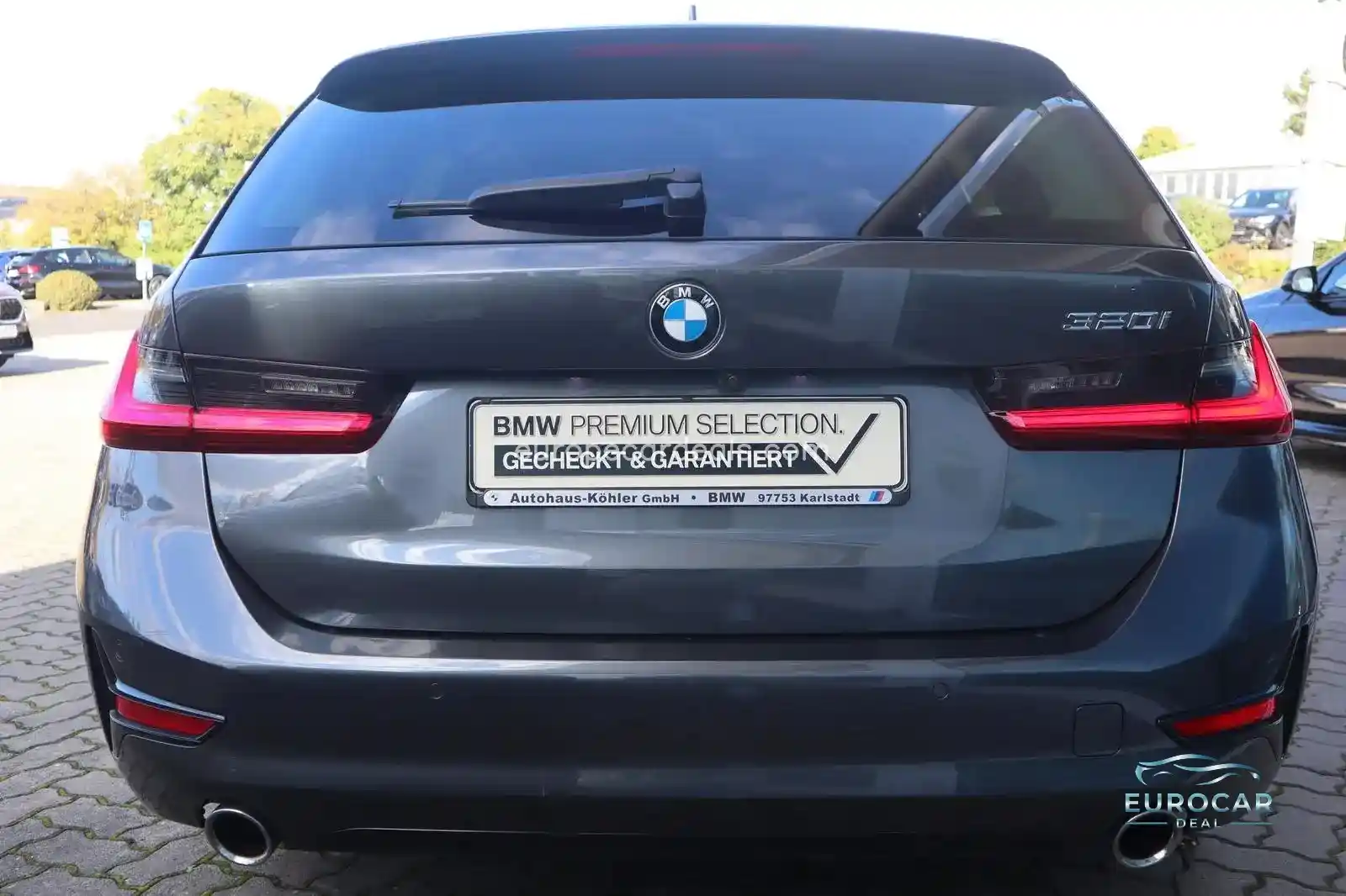 BMW 320