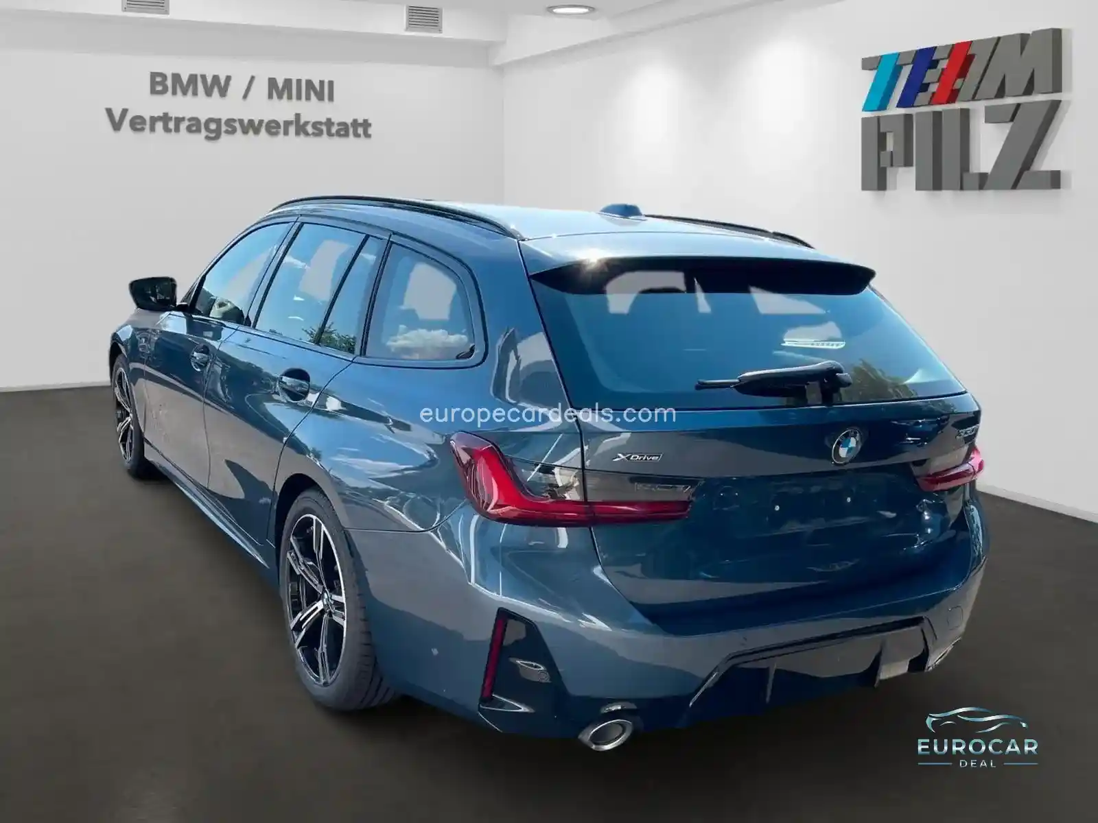 BMW 330