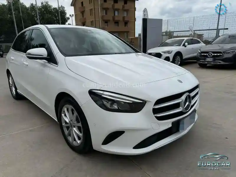 Mercedes-Benz B 200