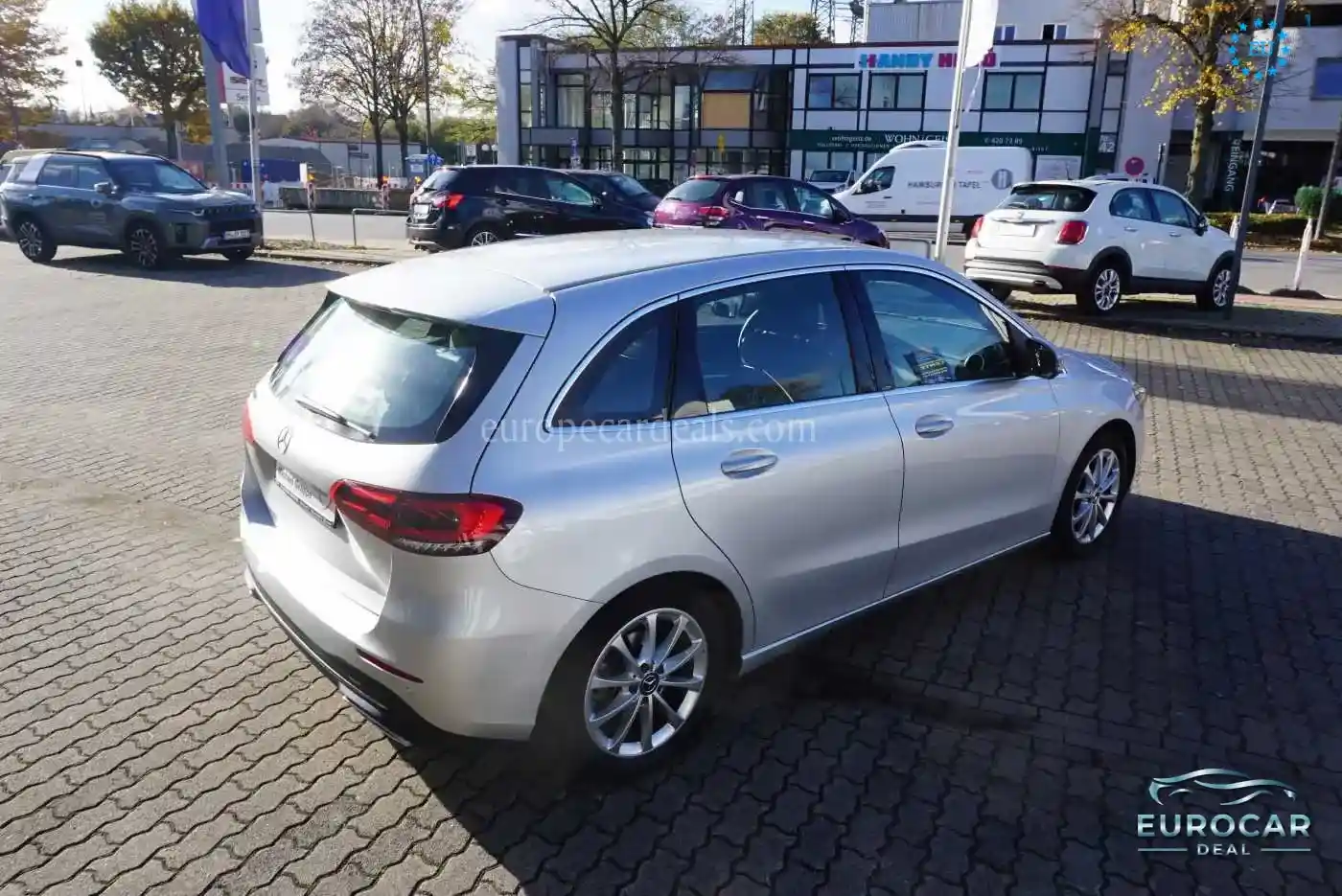 Mercedes-Benz B 180