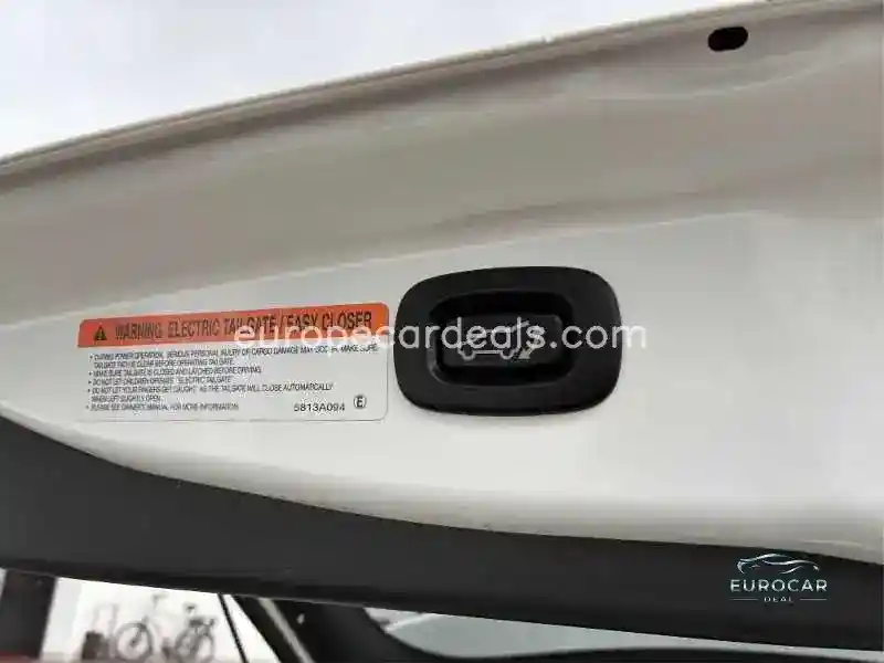 Mitsubishi Plug-in Hybrid Outlander