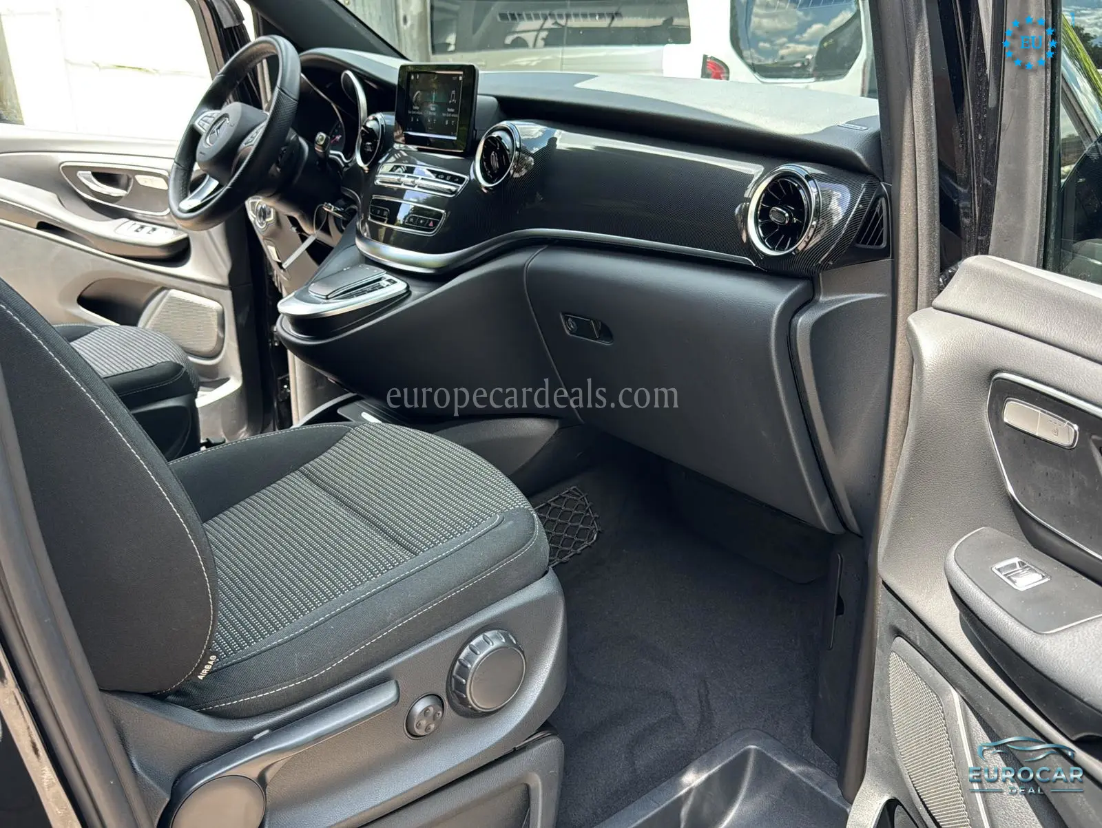 Mercedes-Benz V 220
