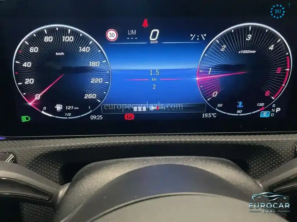 Mercedes-Benz A 220