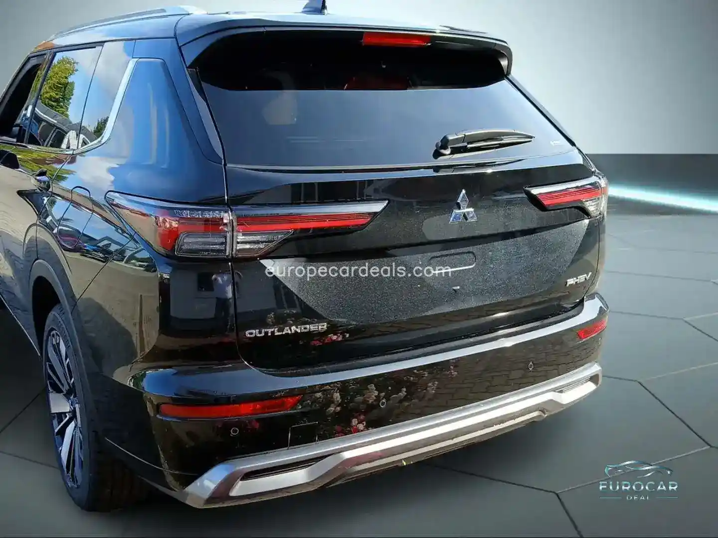 Mitsubishi Plug-in Hybrid Outlander