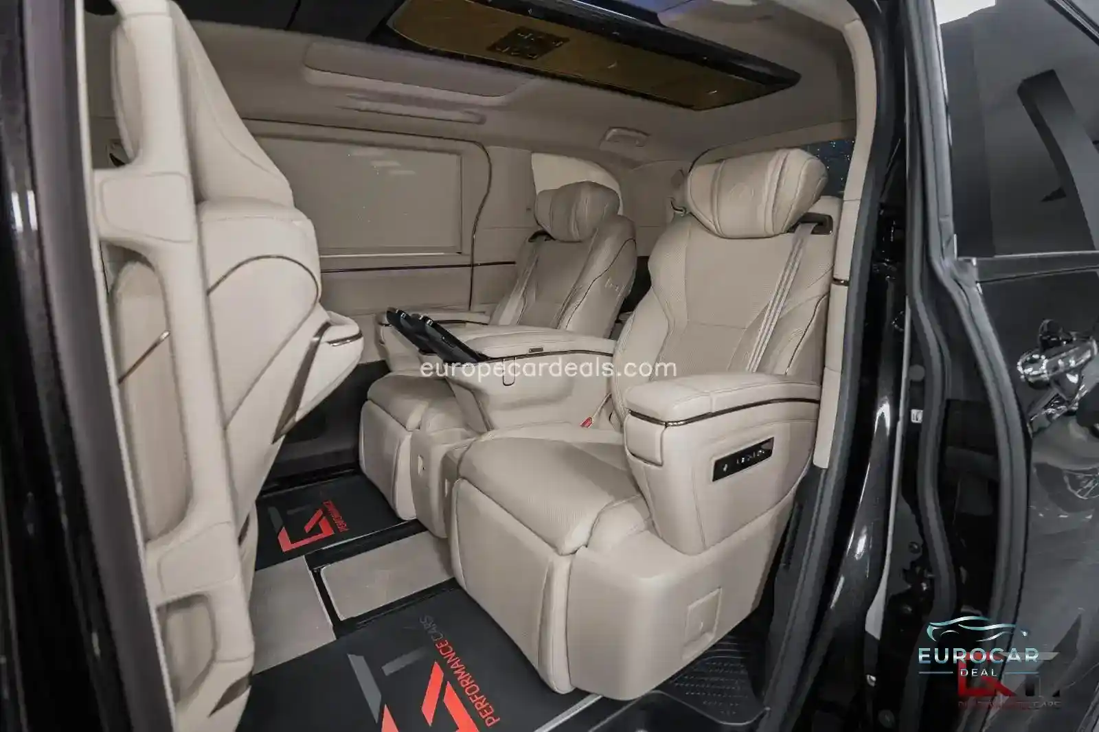 Lexus LM
