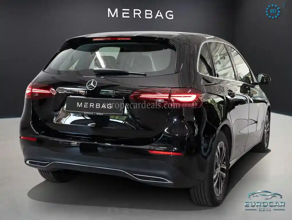 Mercedes-Benz B 180
