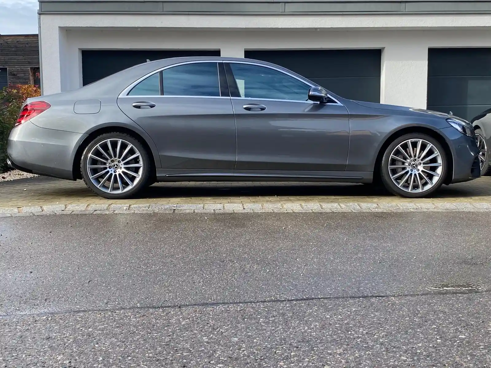 Mercedes-Benz S 560