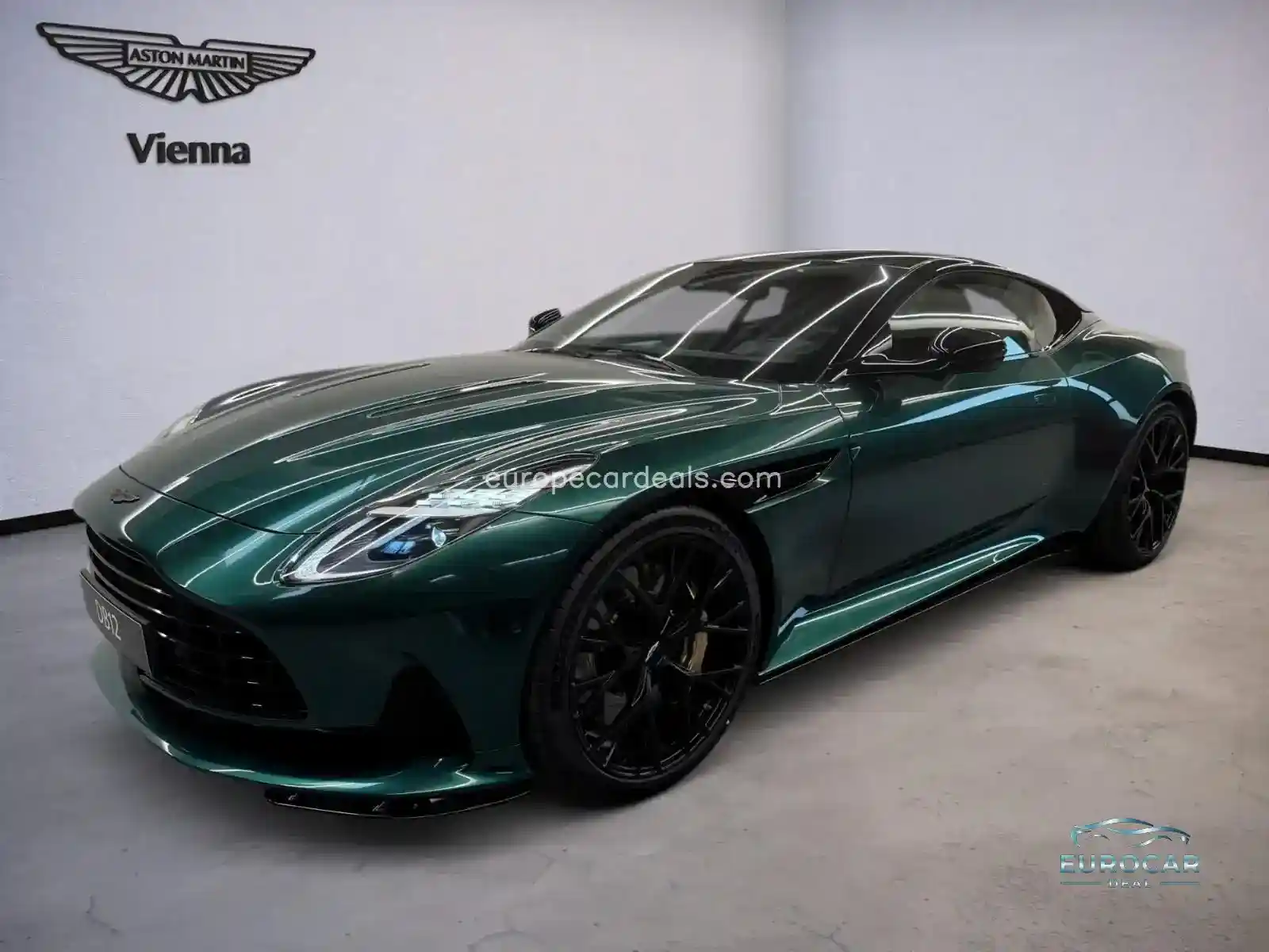 Aston Martin DB12