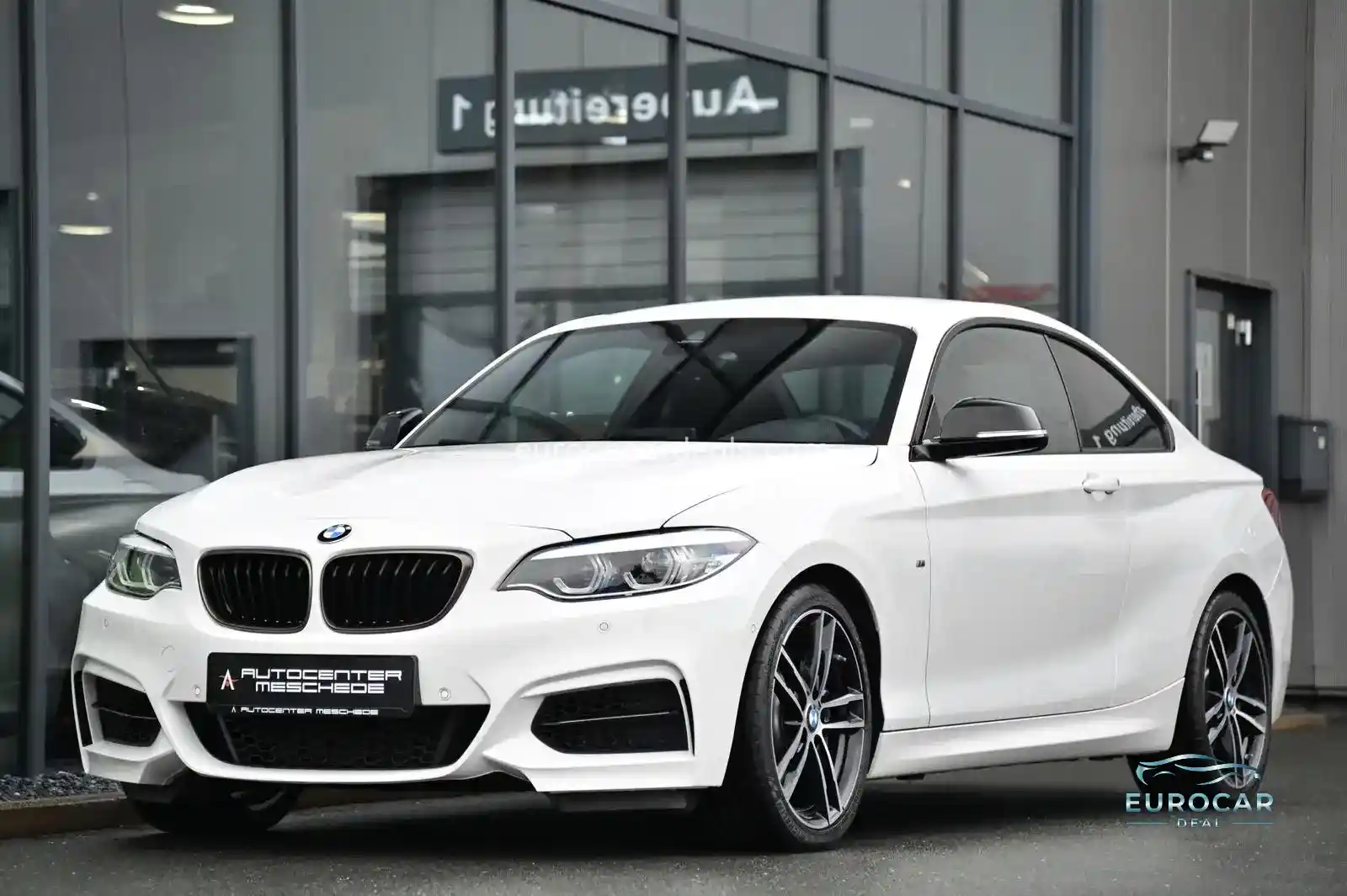 BMW M240i
