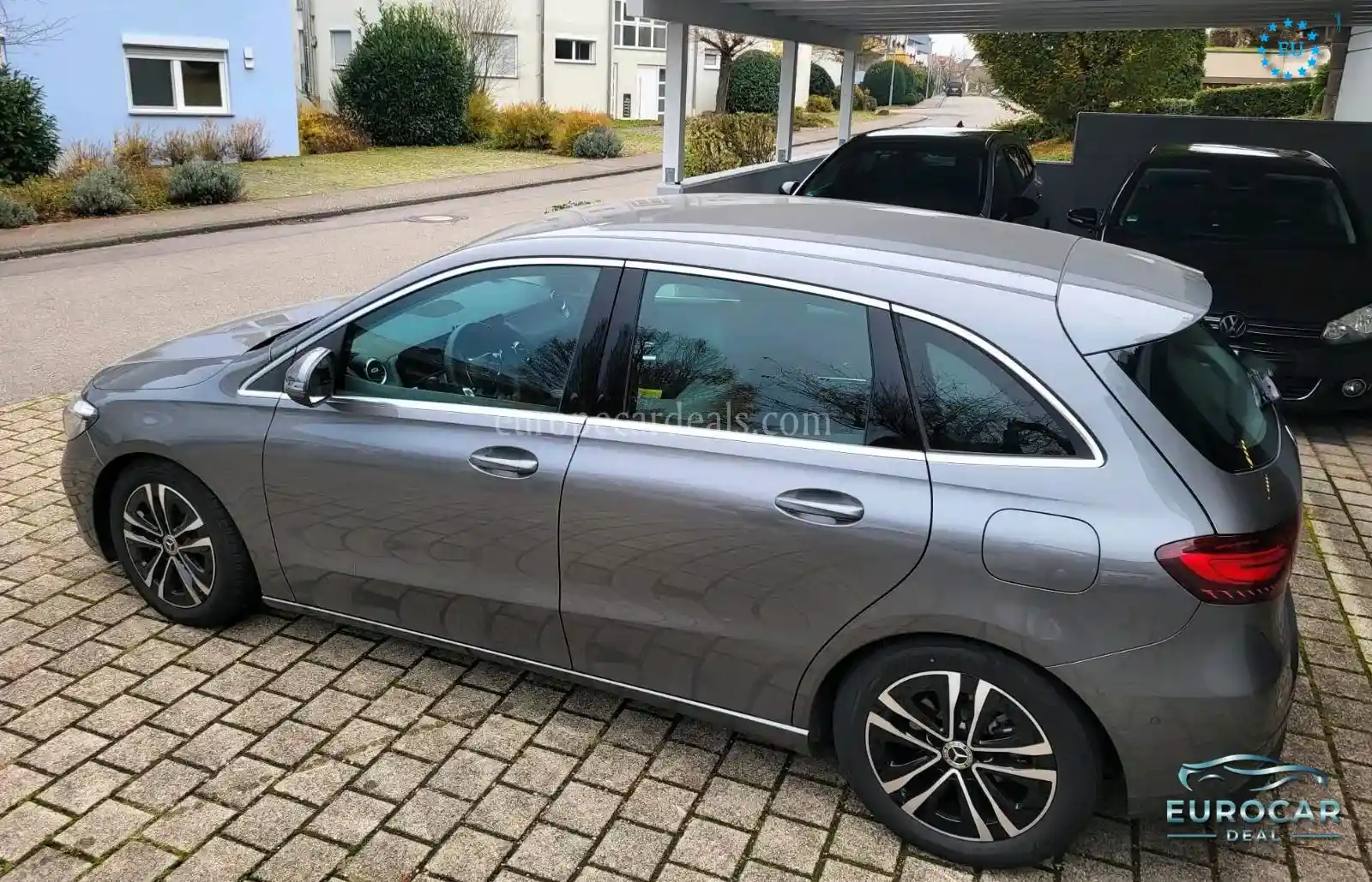 Mercedes-Benz B 180