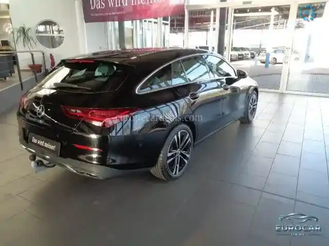 Mercedes-Benz CLA 180 Shooting Brake