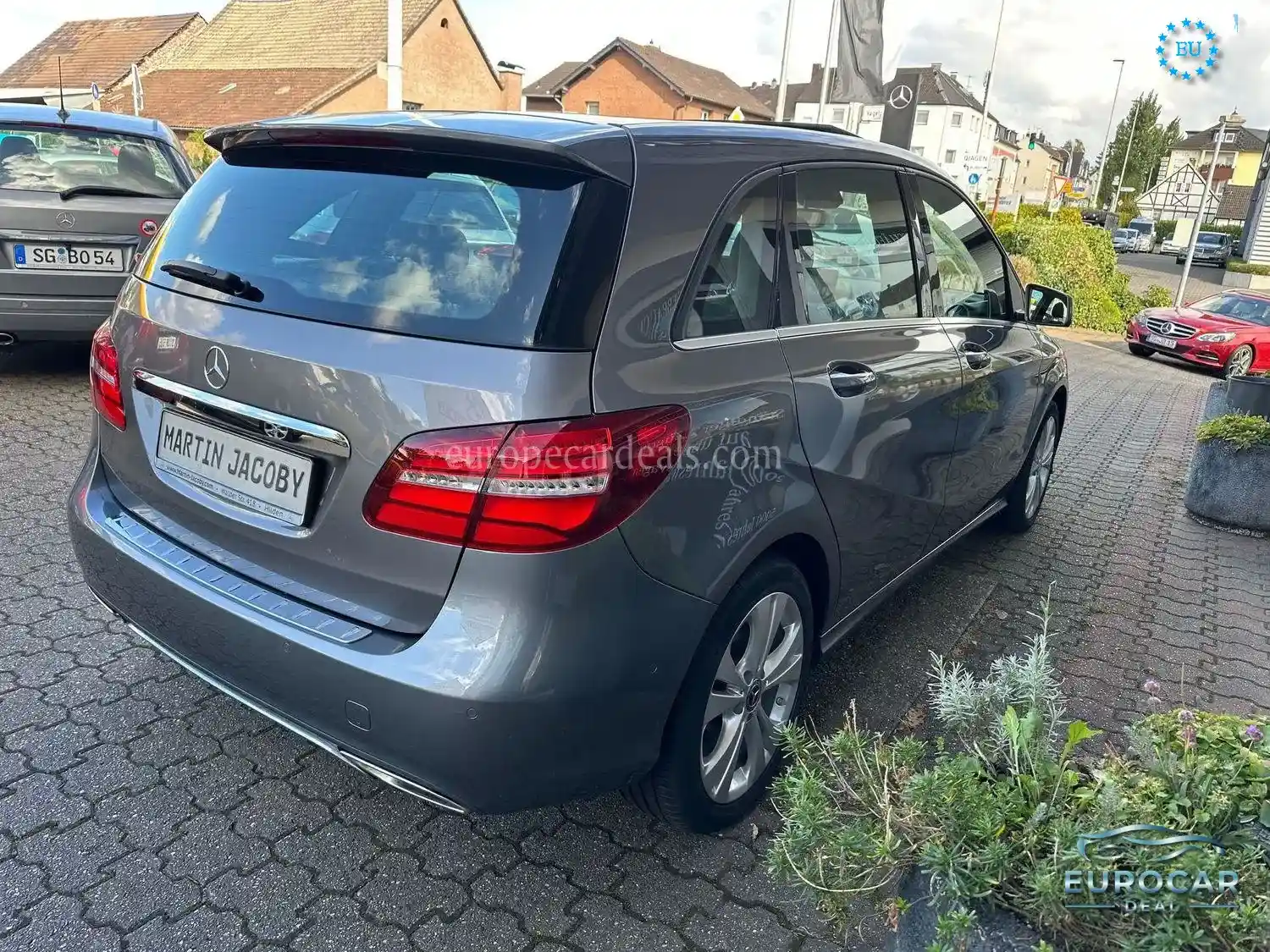 Mercedes-Benz B 200