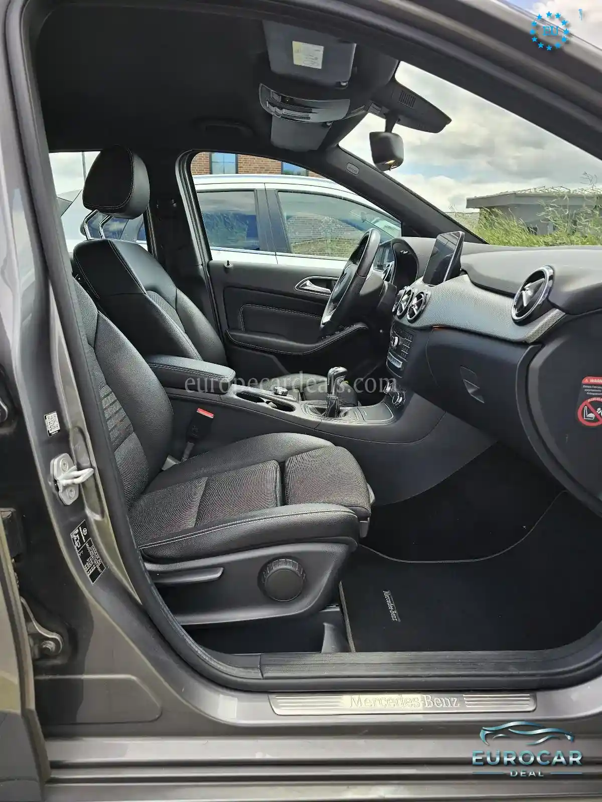 Mercedes-Benz B 180