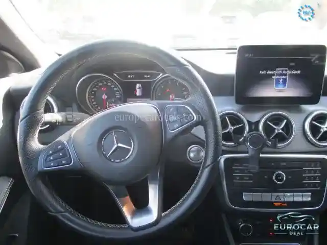 Mercedes-Benz CLA 200 Shooting Brake