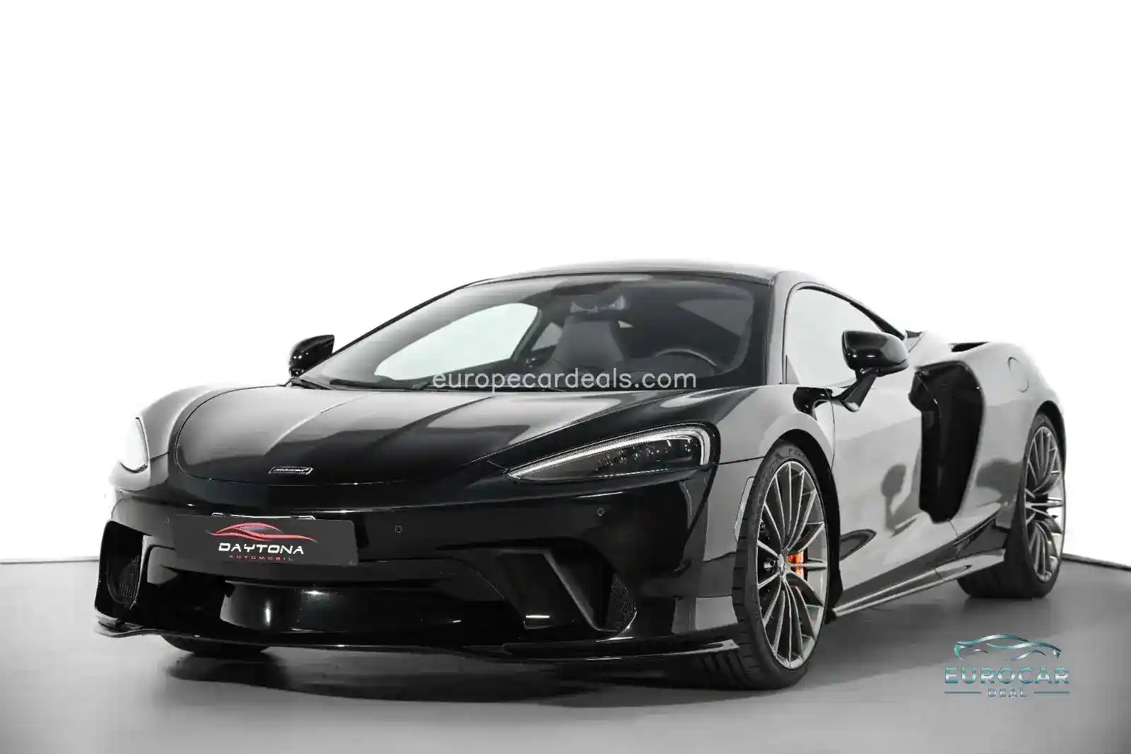 McLaren GT