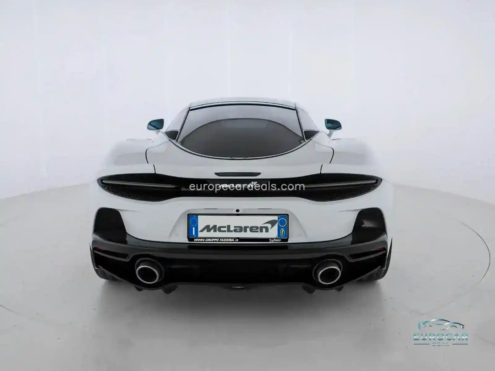 McLaren GT