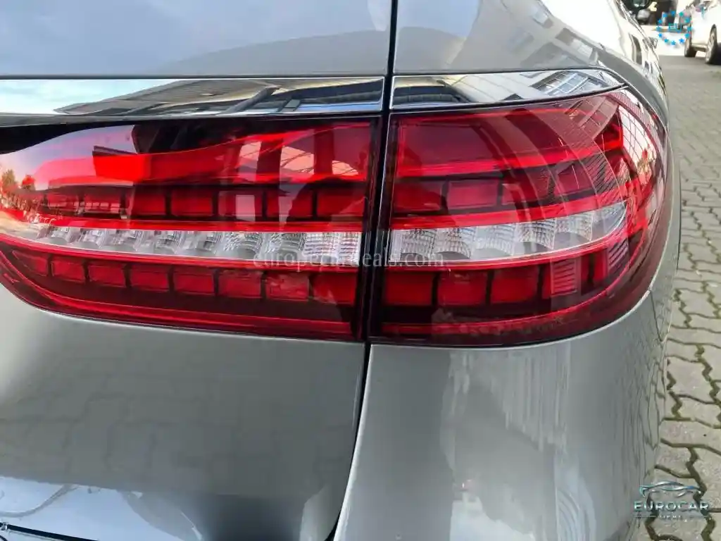 Mercedes-Benz E 400