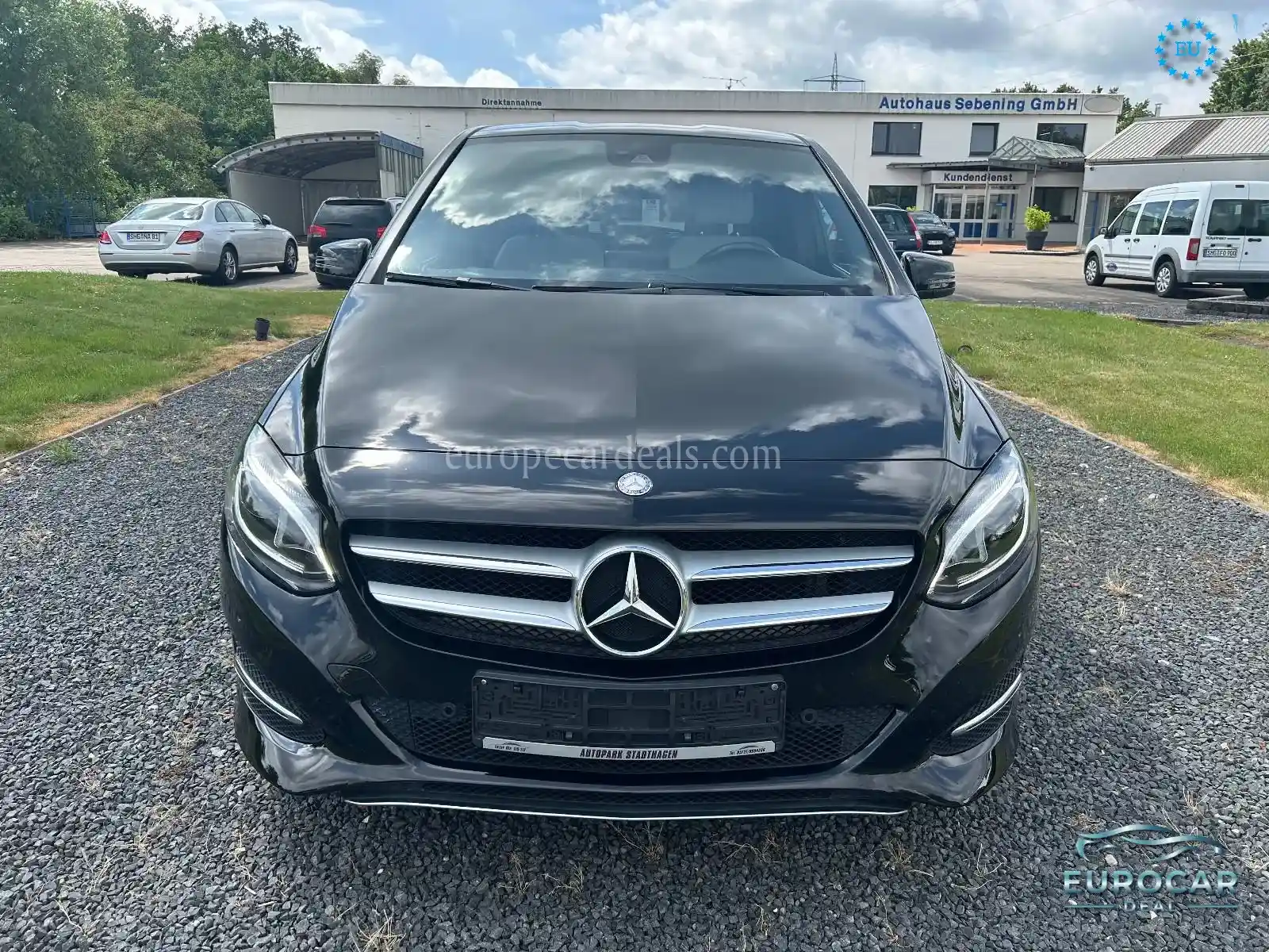 Mercedes-Benz B 180