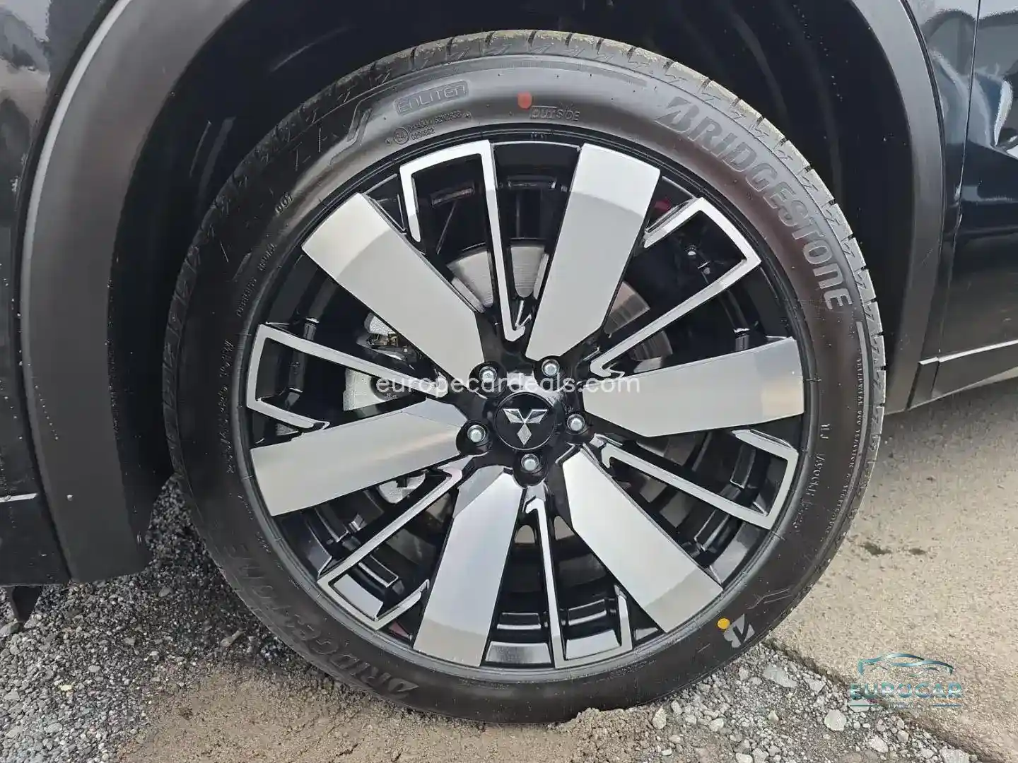 Mitsubishi Plug-in Hybrid Outlander