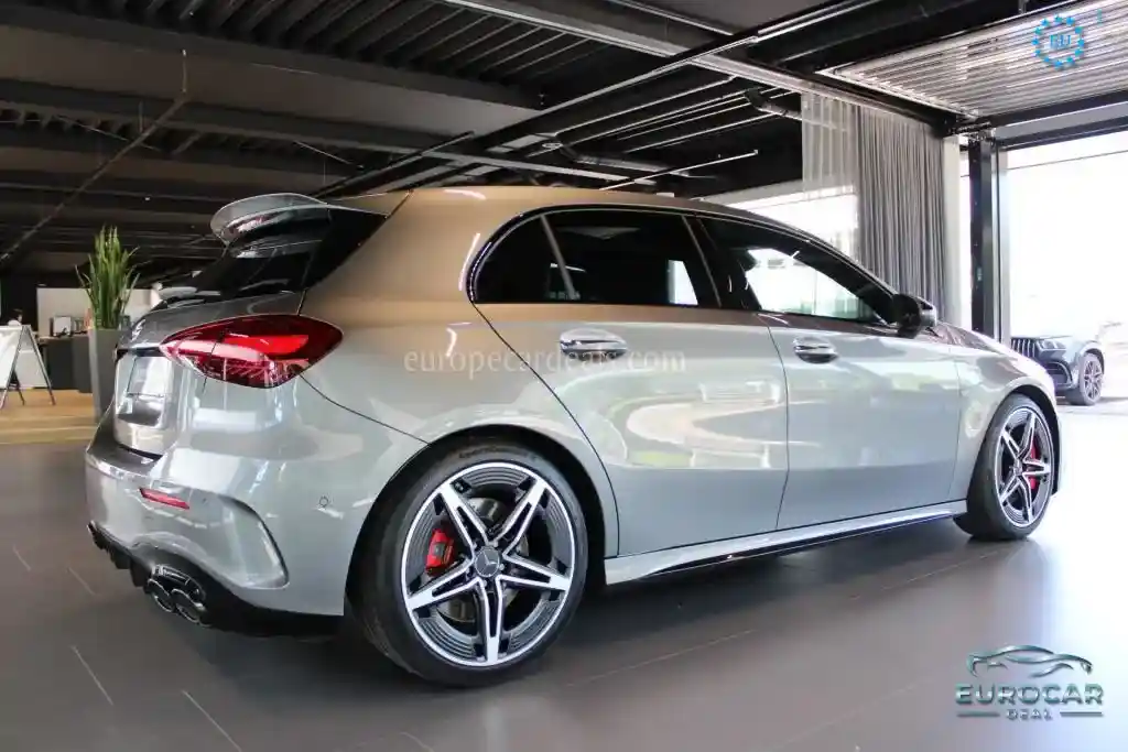 Mercedes-Benz A 45 AMG