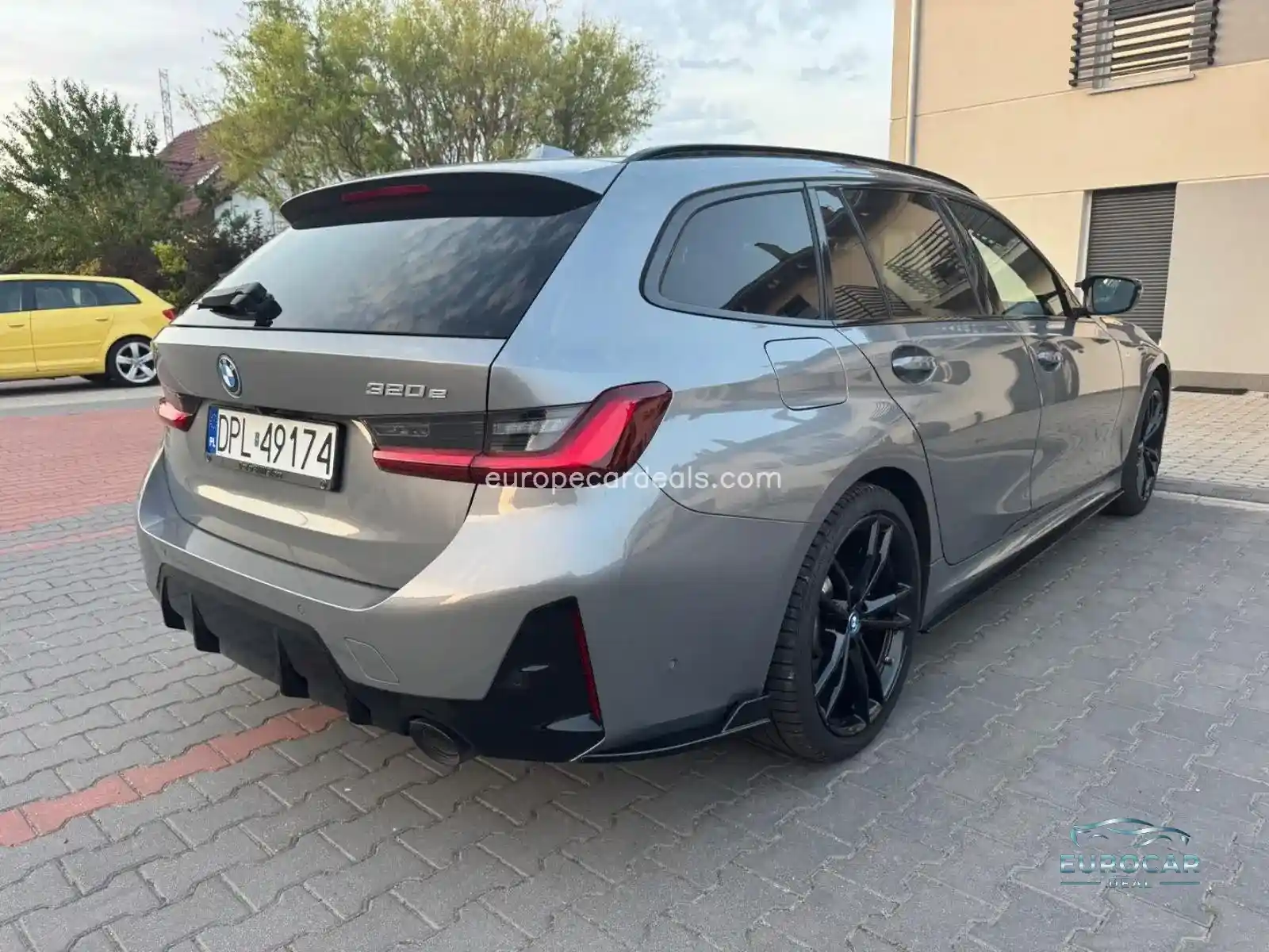 BMW 320