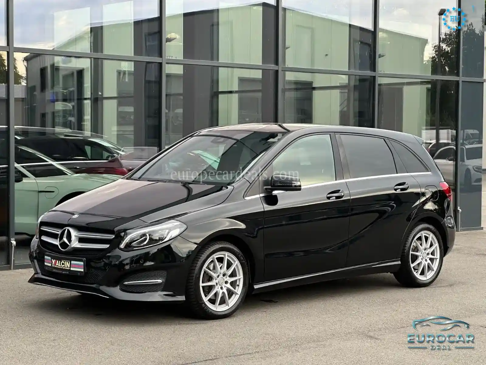 Mercedes-Benz B 180