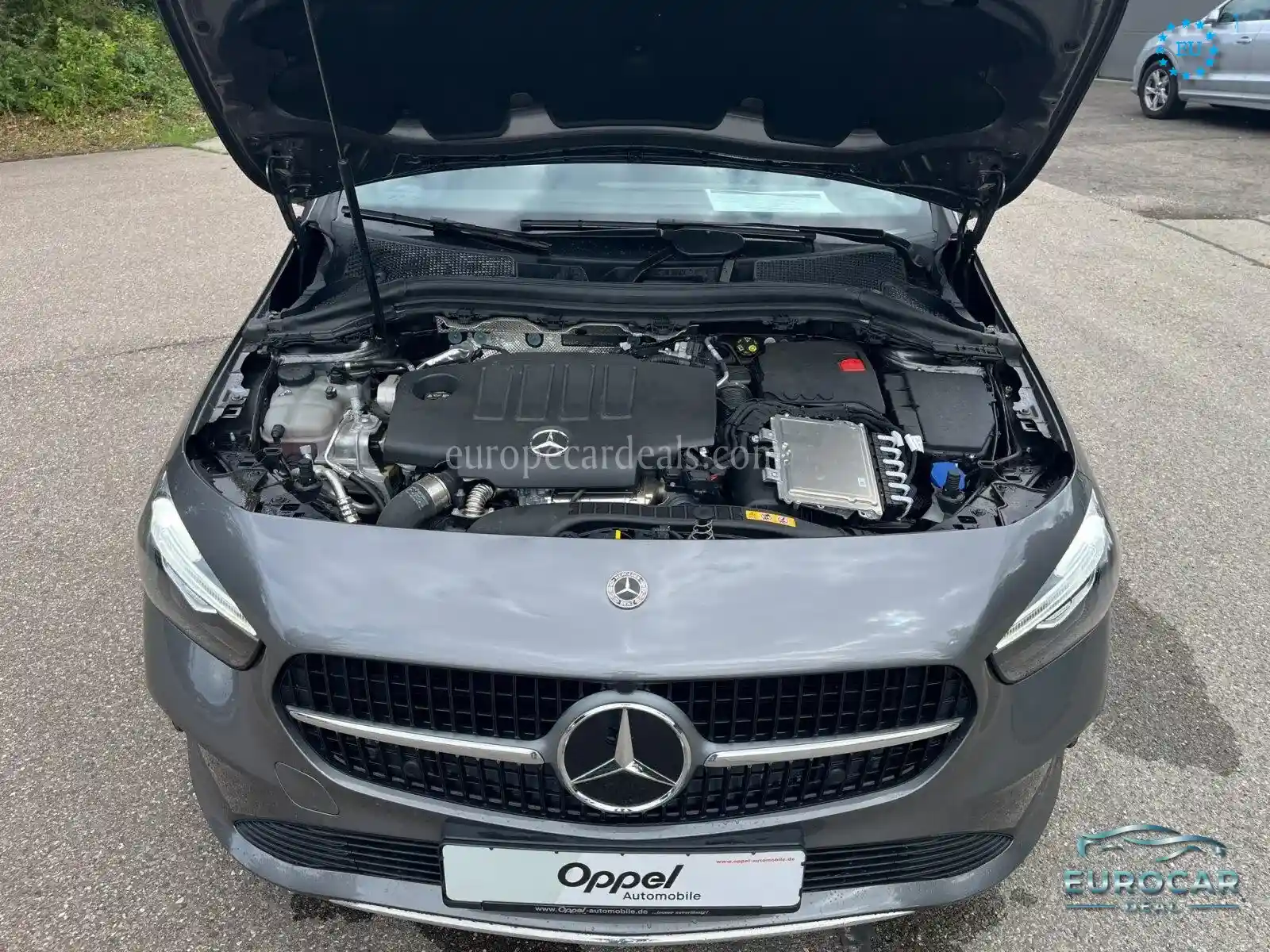 Mercedes-Benz B 200