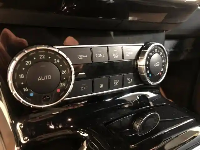 Mercedes-Benz G 500