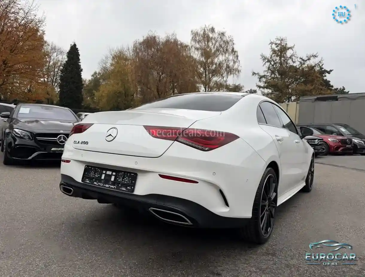 Mercedes-Benz CLA 200