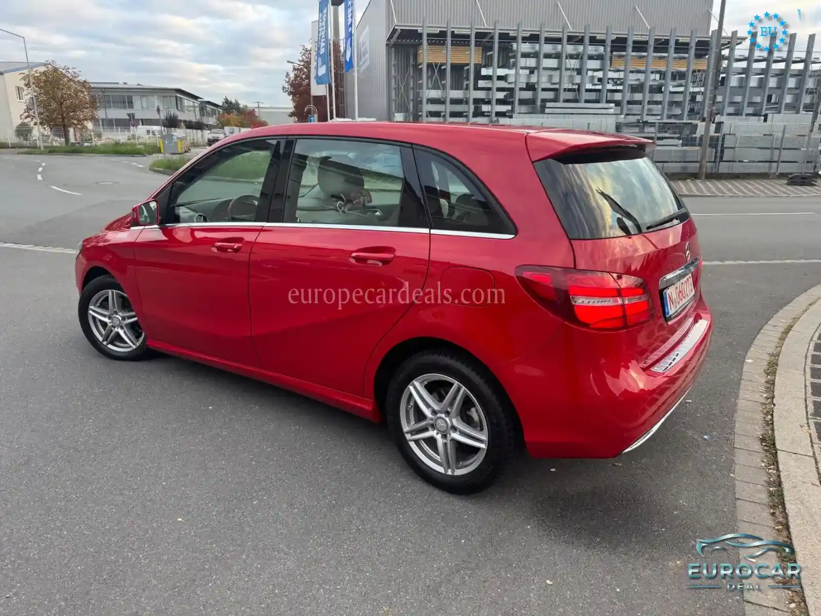Mercedes-Benz B 180