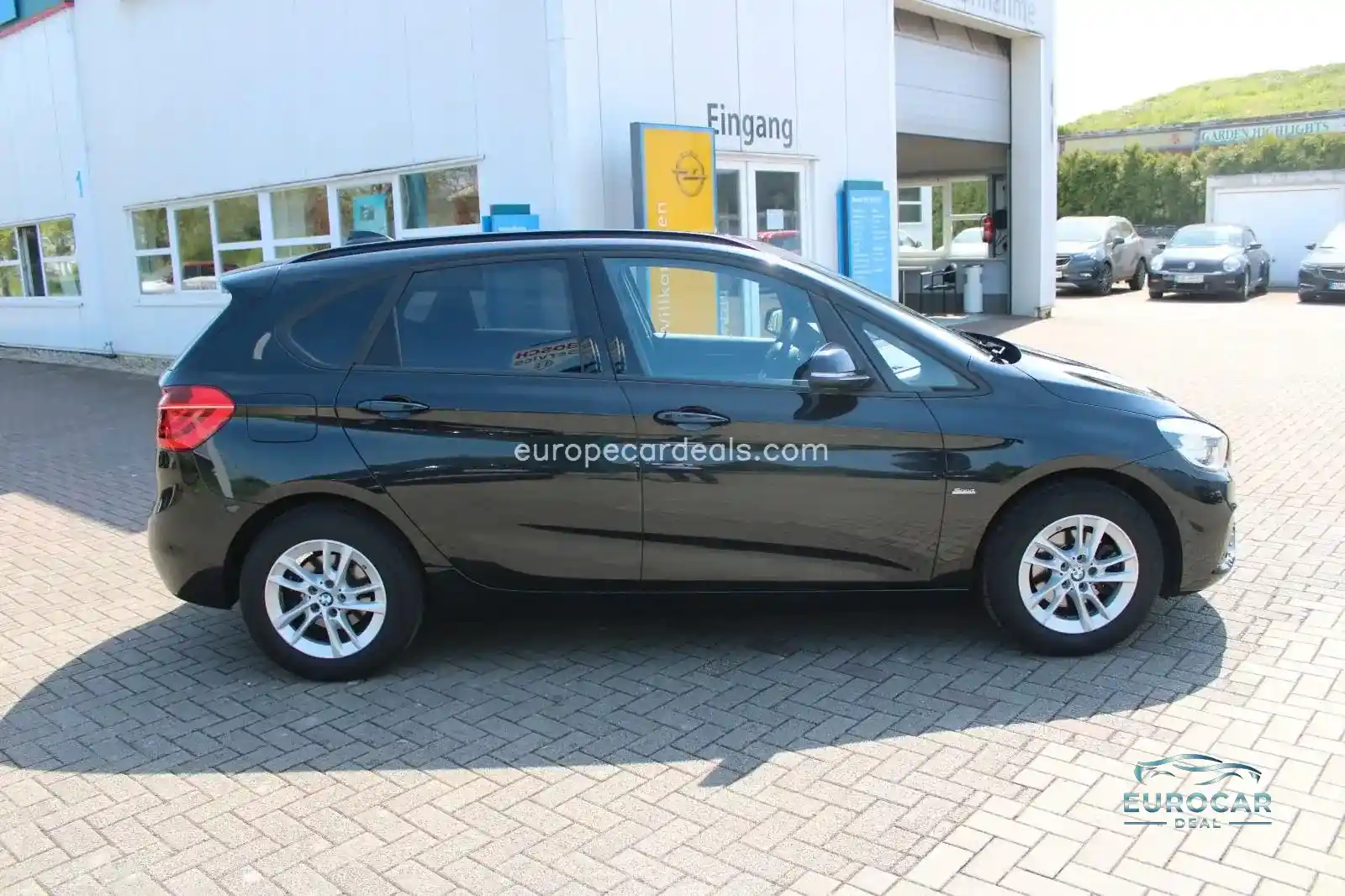 BMW 218