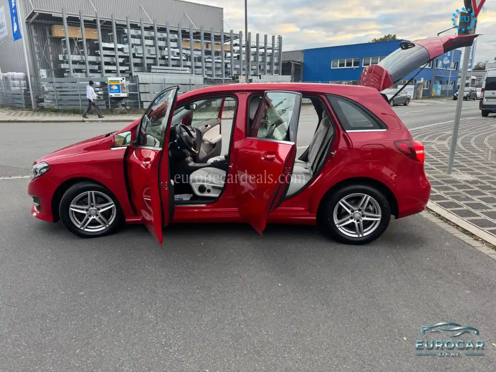 Mercedes-Benz B 180