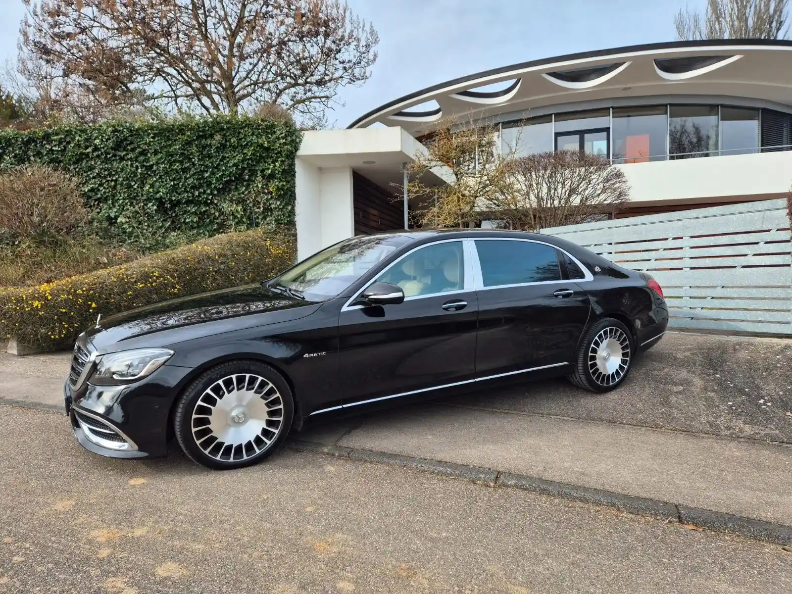 Mercedes-Benz S 560
