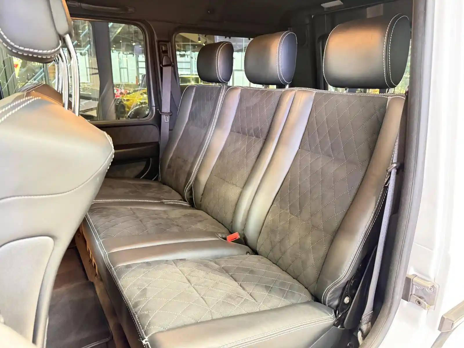 Mercedes-Benz G 500