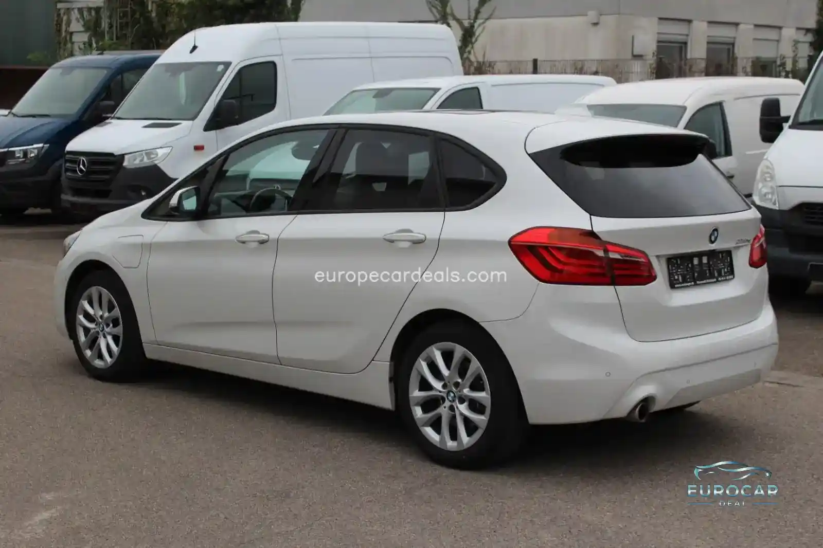 BMW 225