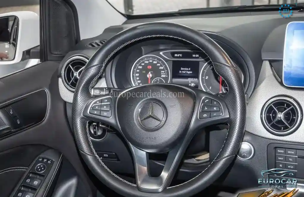 Mercedes-Benz B 220