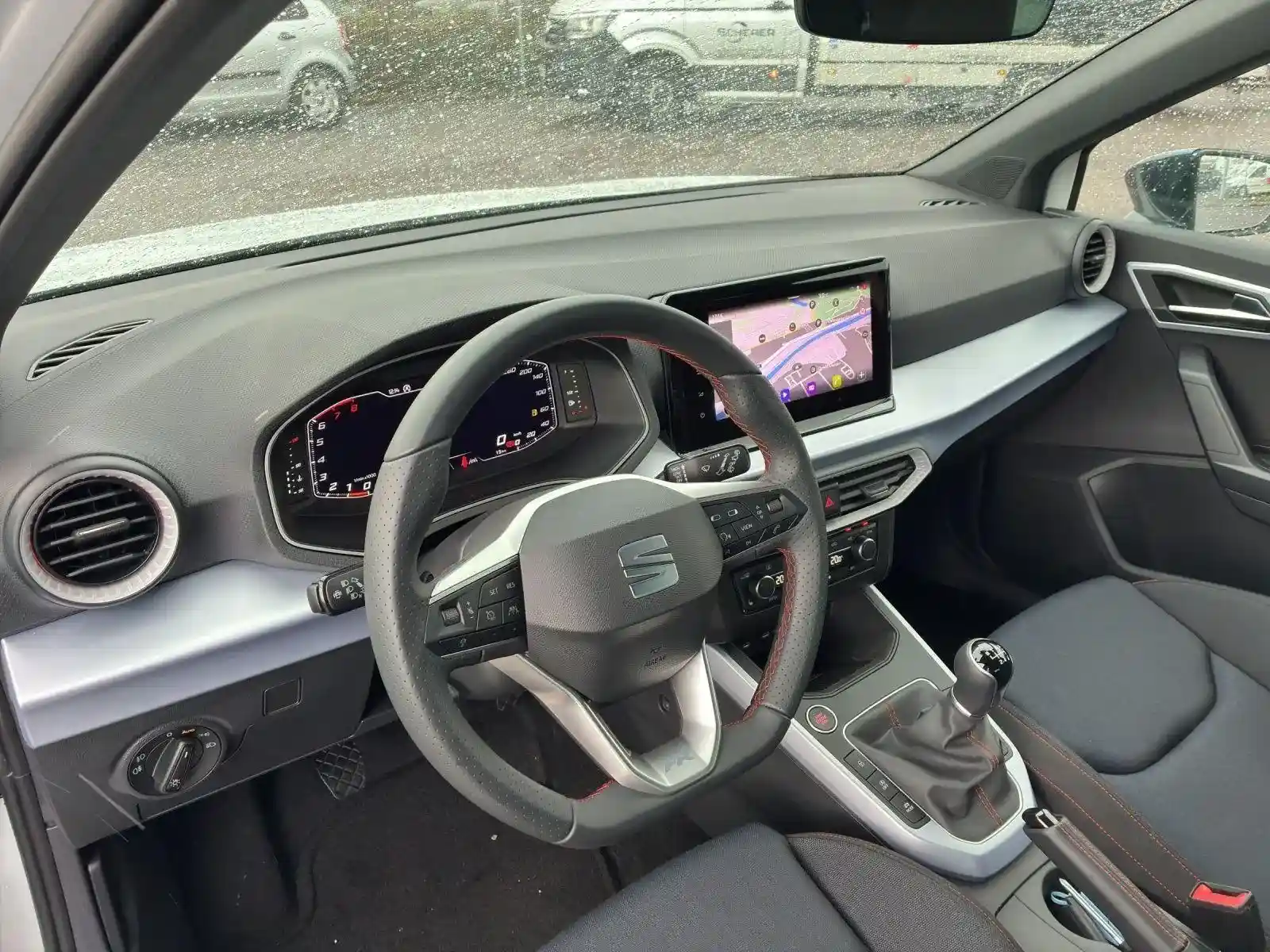 Seat Arona