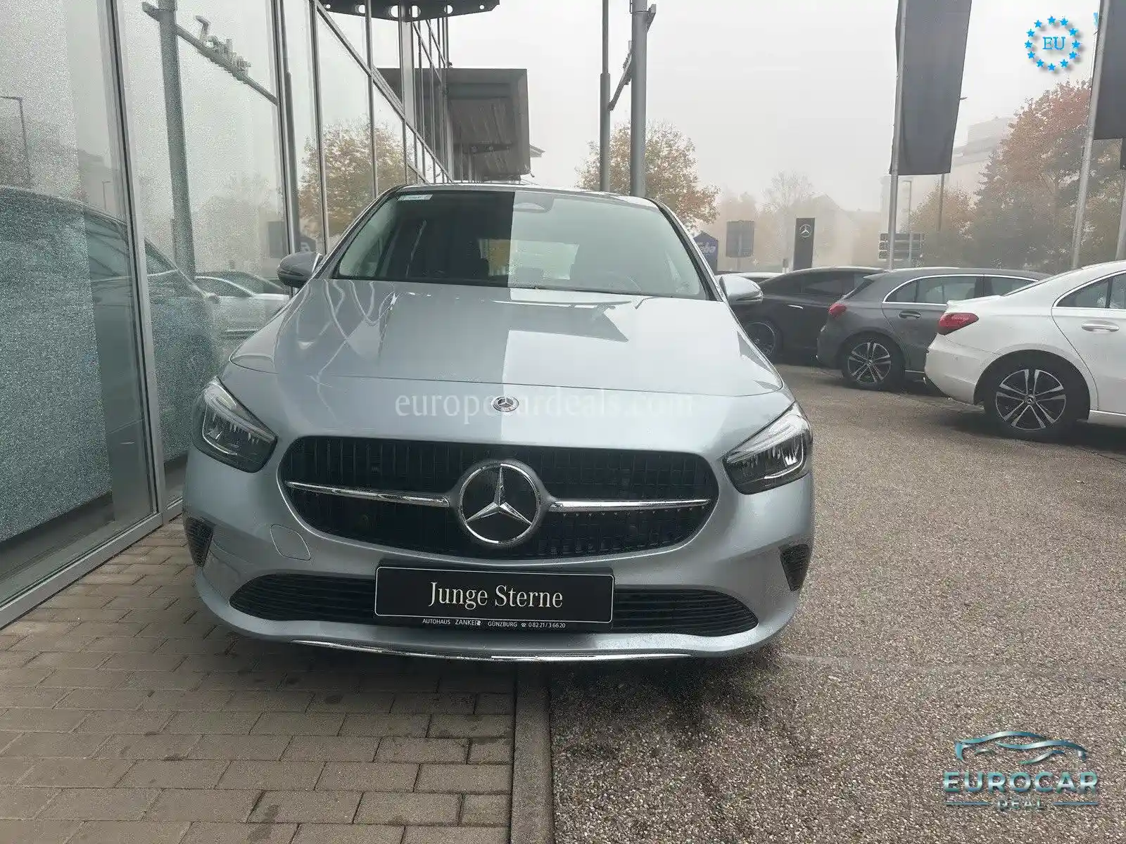 Mercedes-Benz B 180